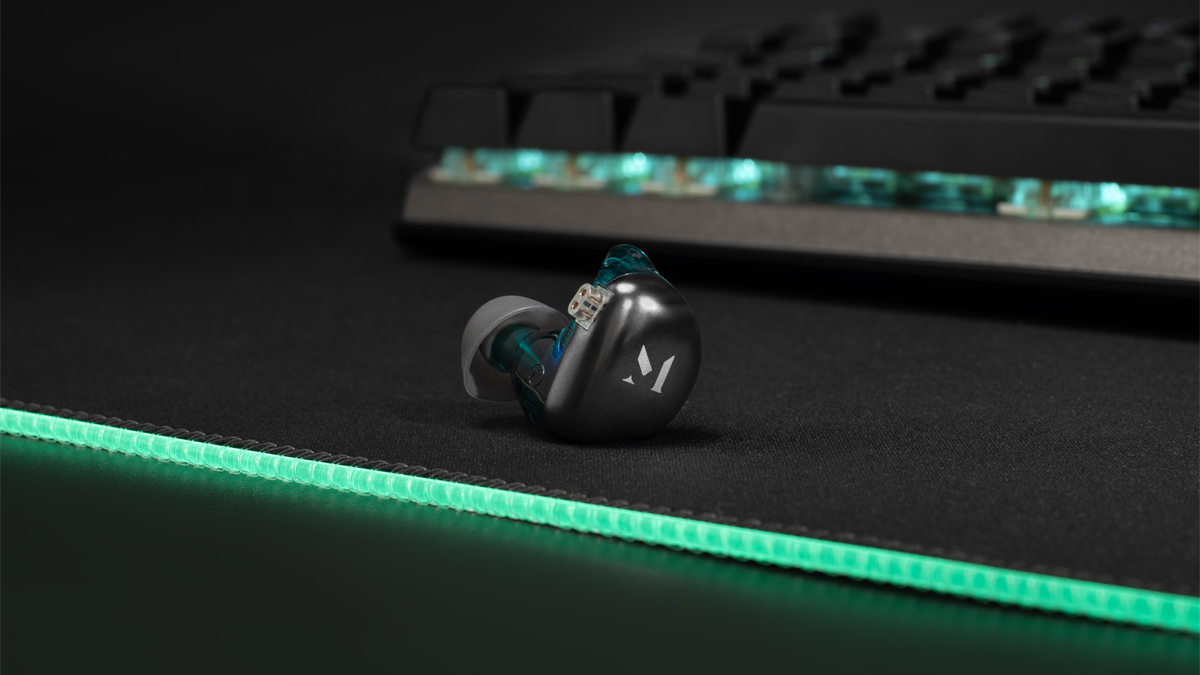 iem100-1728896164058.jpg